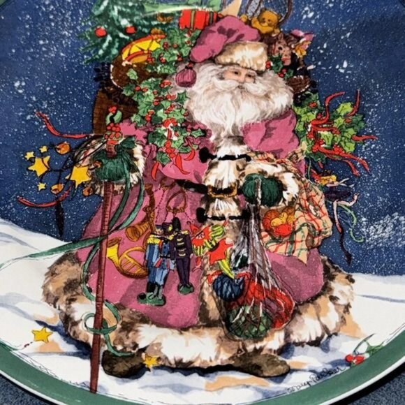 Decorative Royal Norfolk Santa Plate 8" - Picture 2 of 4